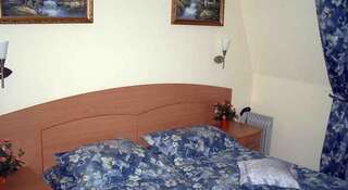 Гостиница Санаторий Белокур Белокуриха Стандартный двухместный номер с 1 кроватью или 2 отдельными кроватями-6